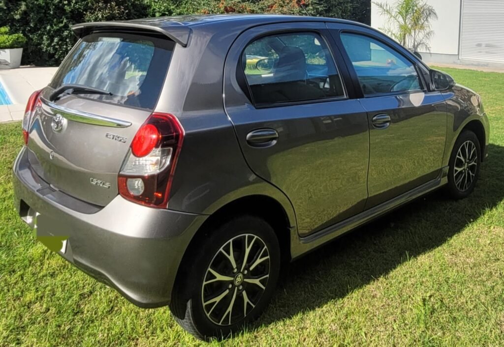 TOYOTA_ETIOS_XLS_5P_004