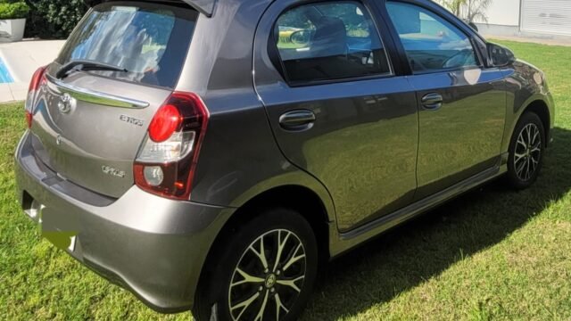 TOYOTA_ETIOS_XLS_5P_004