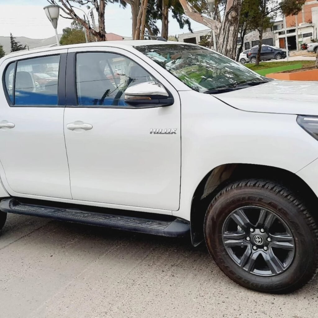 TOYOTA_HILUX_SRV_4X4_004