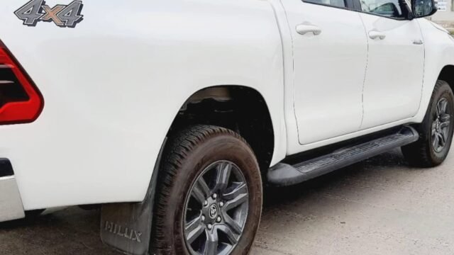 TOYOTA_HILUX_SRV_4X4_005