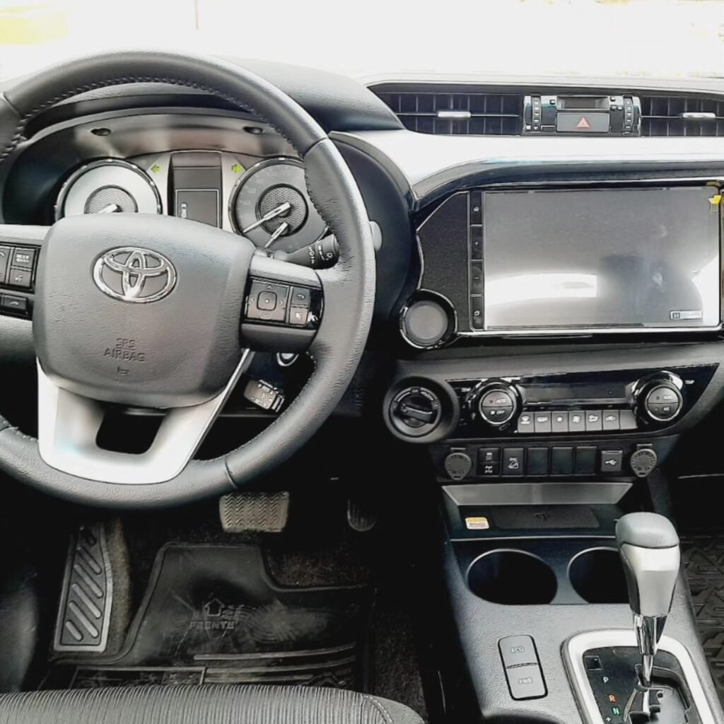 TOYOTA_HILUX_SRV_4X4_007