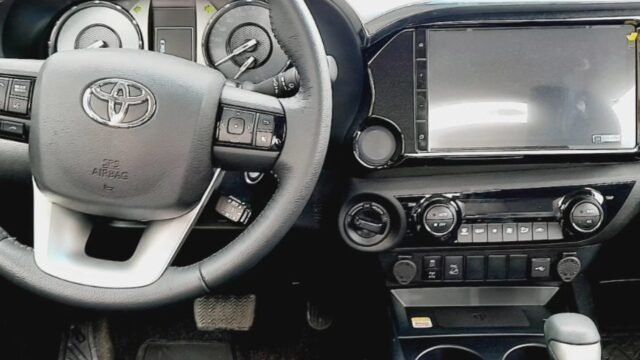 TOYOTA_HILUX_SRV_4X4_007