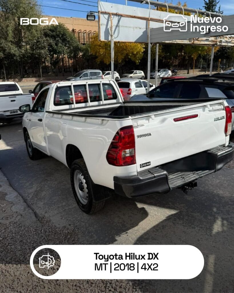 TOYOTA-HILUX-DX-4x2_003