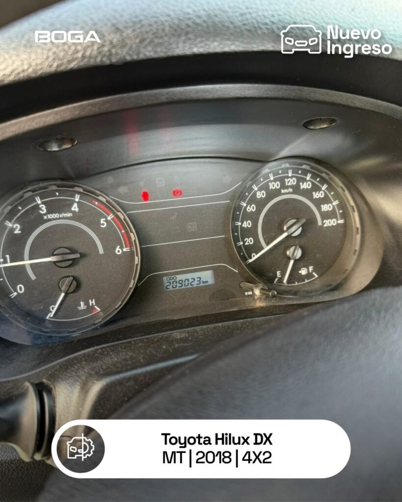 TOYOTA-HILUX-DX-4x2_006
