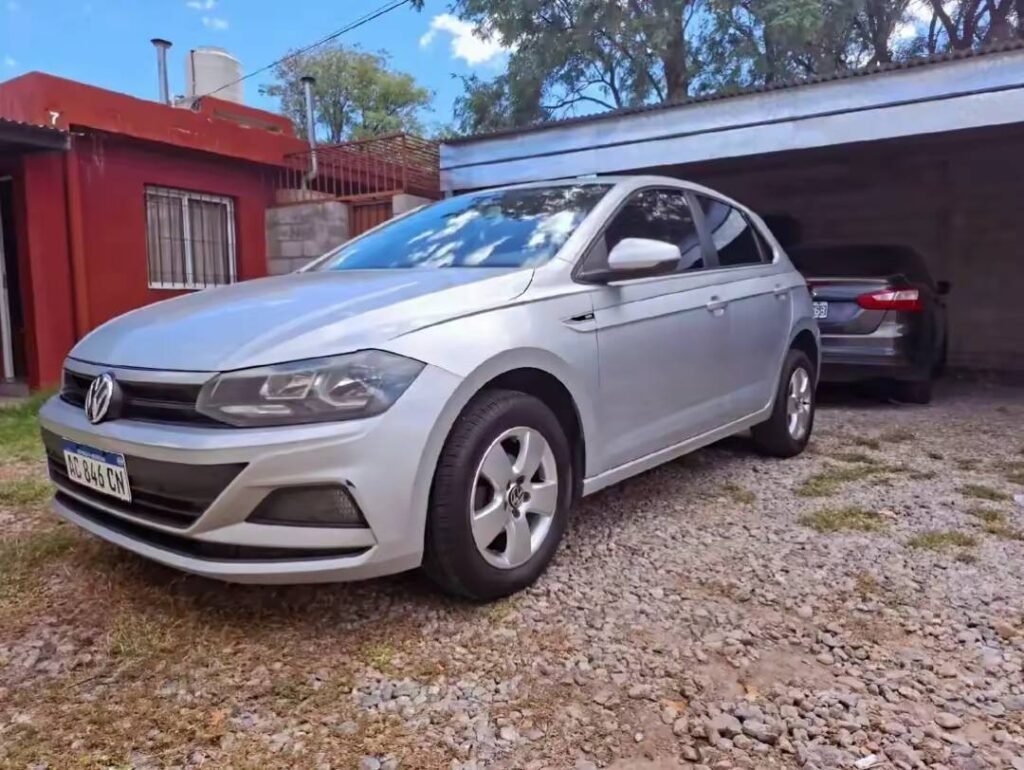 Volkswagen_Polo_2018_Vendo_003