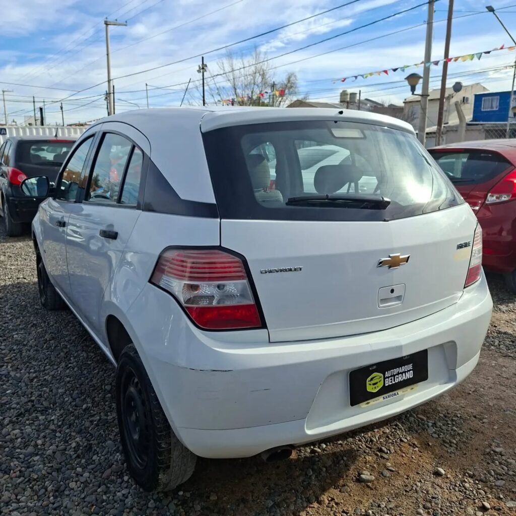 Chevrolet-Agile-2011-189900km_003