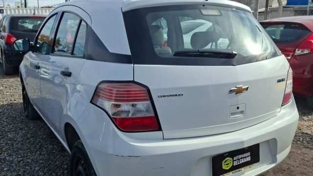Chevrolet-Agile-2011-189900km_003