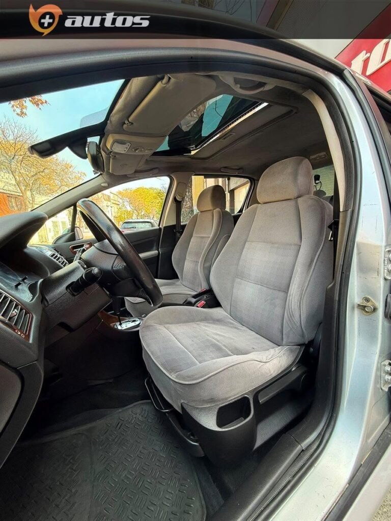 Peugeot_307_XT_2-0_006
