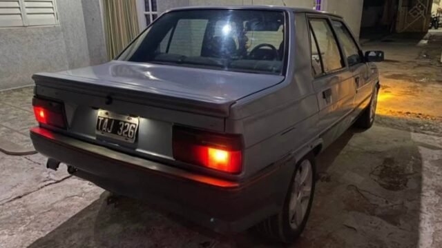 RENAULT-9-1993_002
