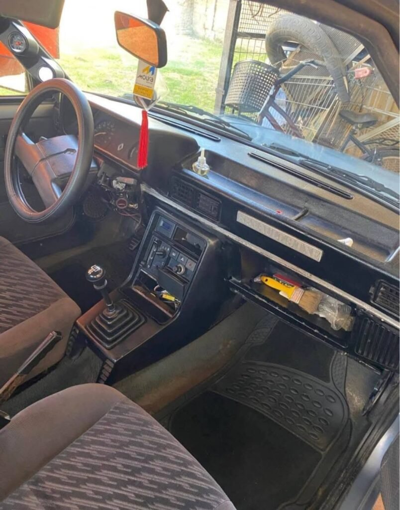 RENAULT-9-1993_004