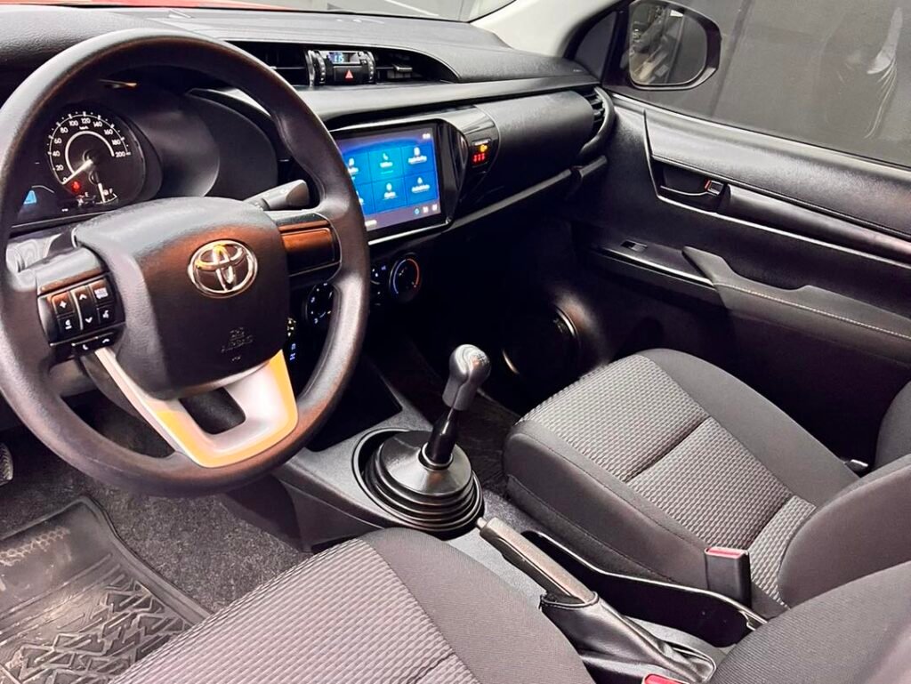TOYOTA-HILUX-DX-4x4_005