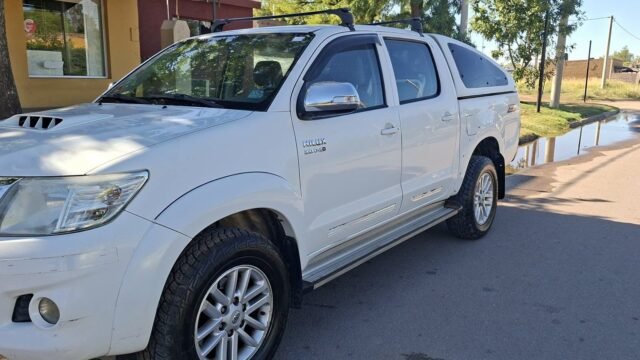 Vendo_Toyota_2012_3-0_SRV_-003