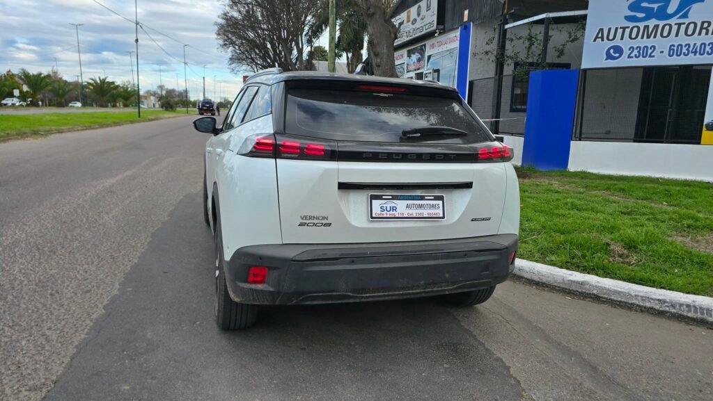 Peugeot-2008-GT-–-Ano-2025_006
