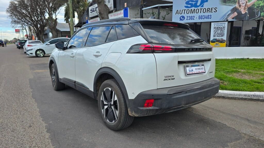 Peugeot-2008-GT-–-Ano-2025_007