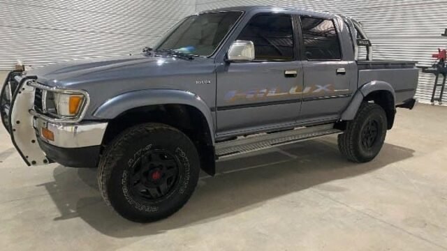 Toyota-Hilux-2000-NQN_007