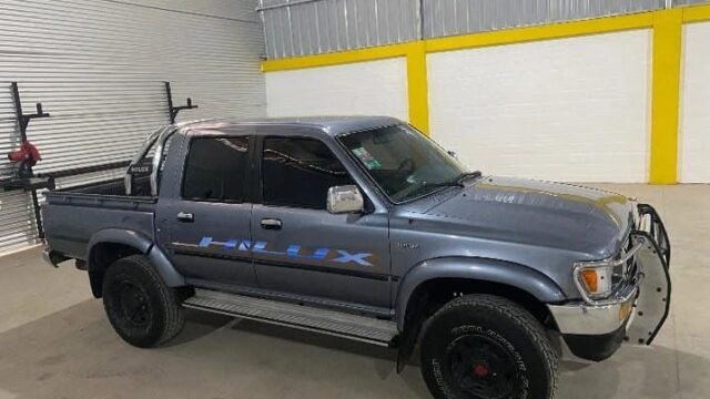 Toyota-Hilux-2000-NQN_008
