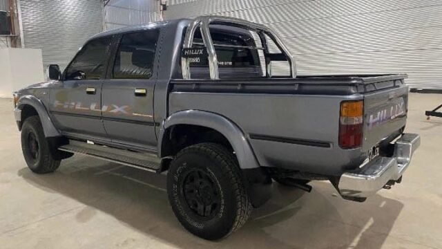 Toyota-Hilux-2000-NQN_010