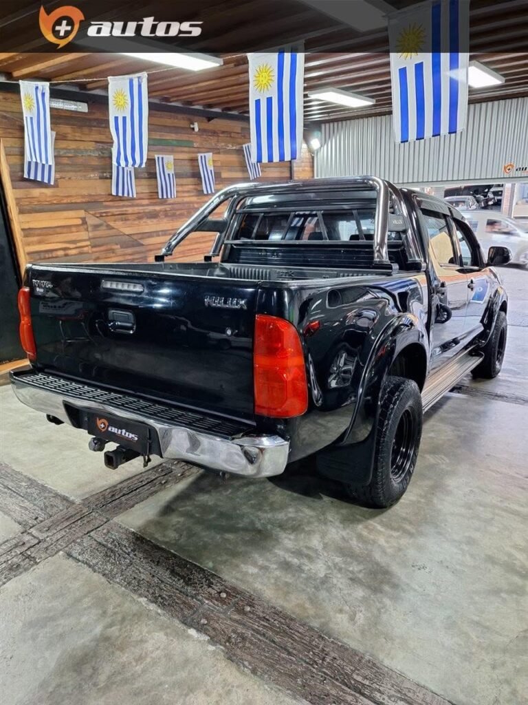 Toyota-Hilux-SR-2012_007