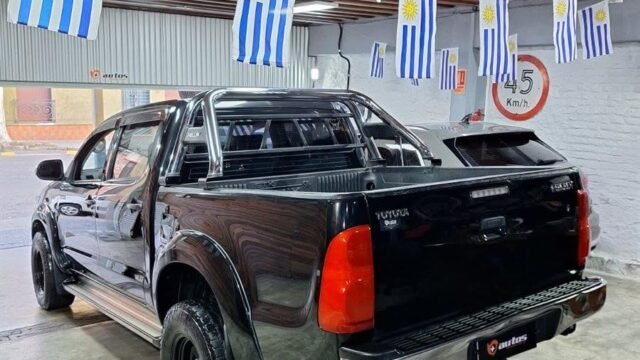 Toyota-Hilux-SR-2012_008