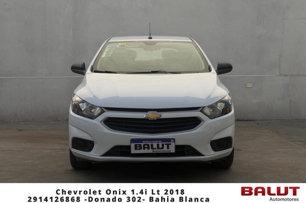 Chevrolet-Onix-1.4-LT-2018_03