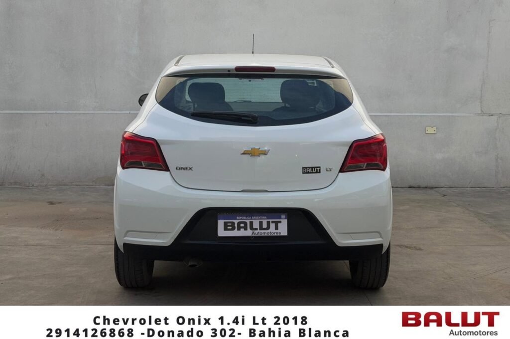 Chevrolet-Onix-1.4-LT-2018_04