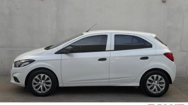 Chevrolet-Onix-1.4-LT-2018_05