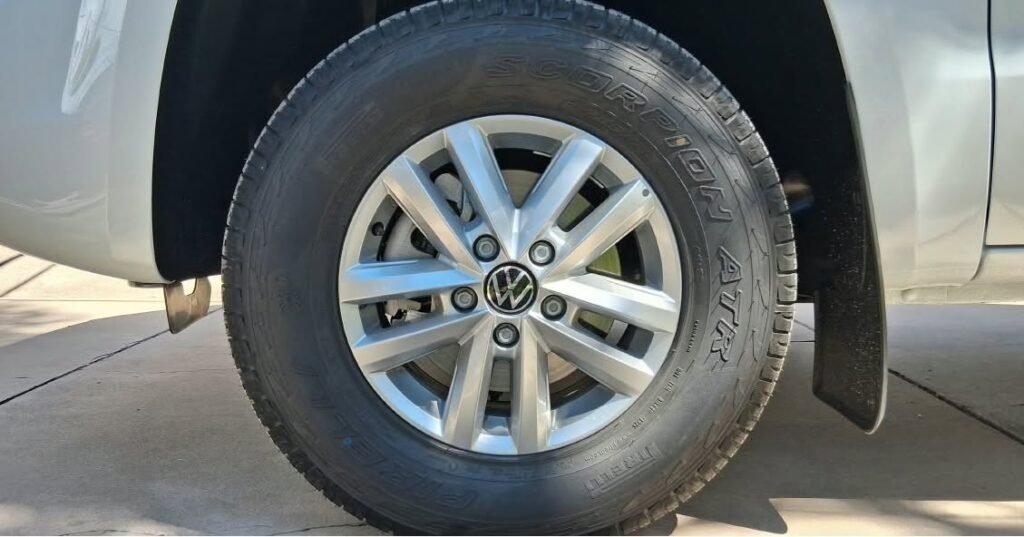 Amarok-Trendline-MT-4x2_006