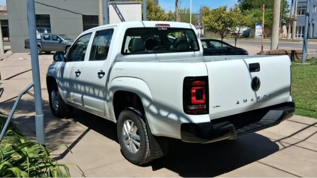 Amarok-Trendline-MT-4x2_010