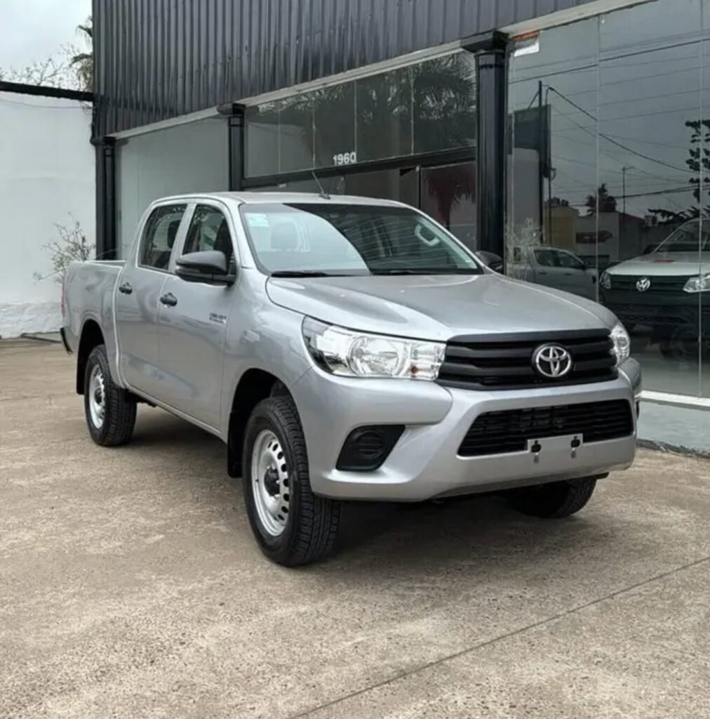 Toyota_Hilux_2_4_Cd_Dx_001