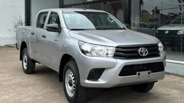 Toyota_Hilux_2_4_Cd_Dx_001